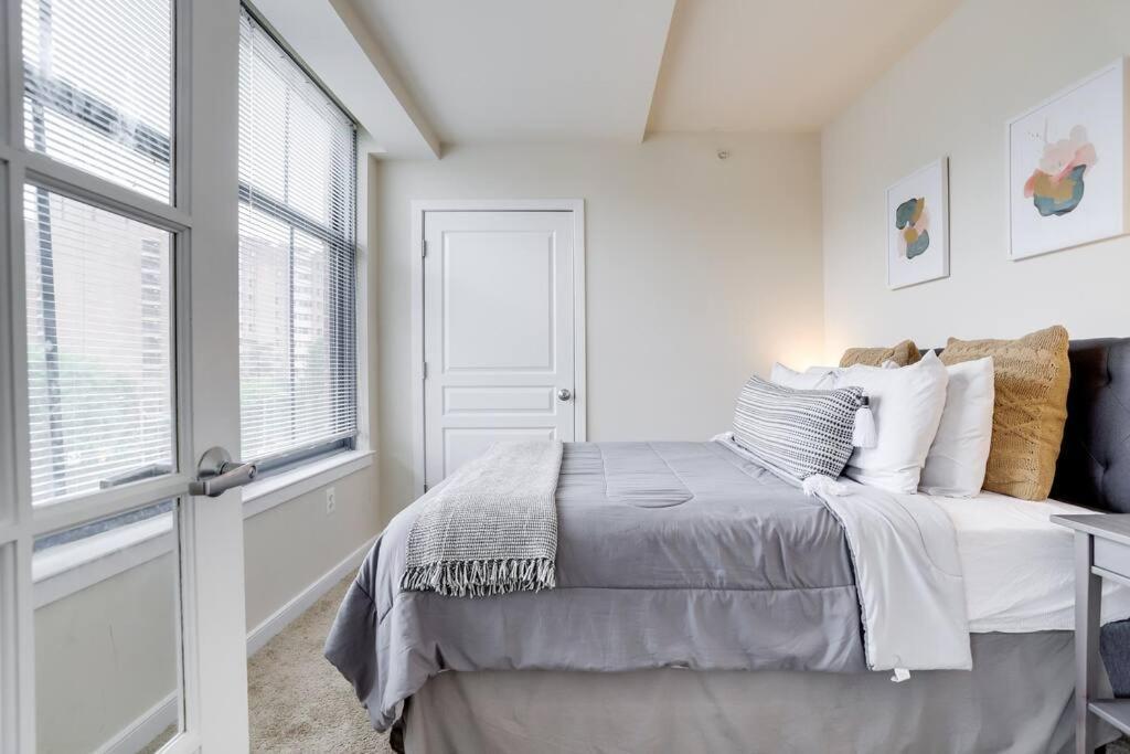 Fantastic 2 Bedroom Condo At Pentagon City Arlington Esterno foto