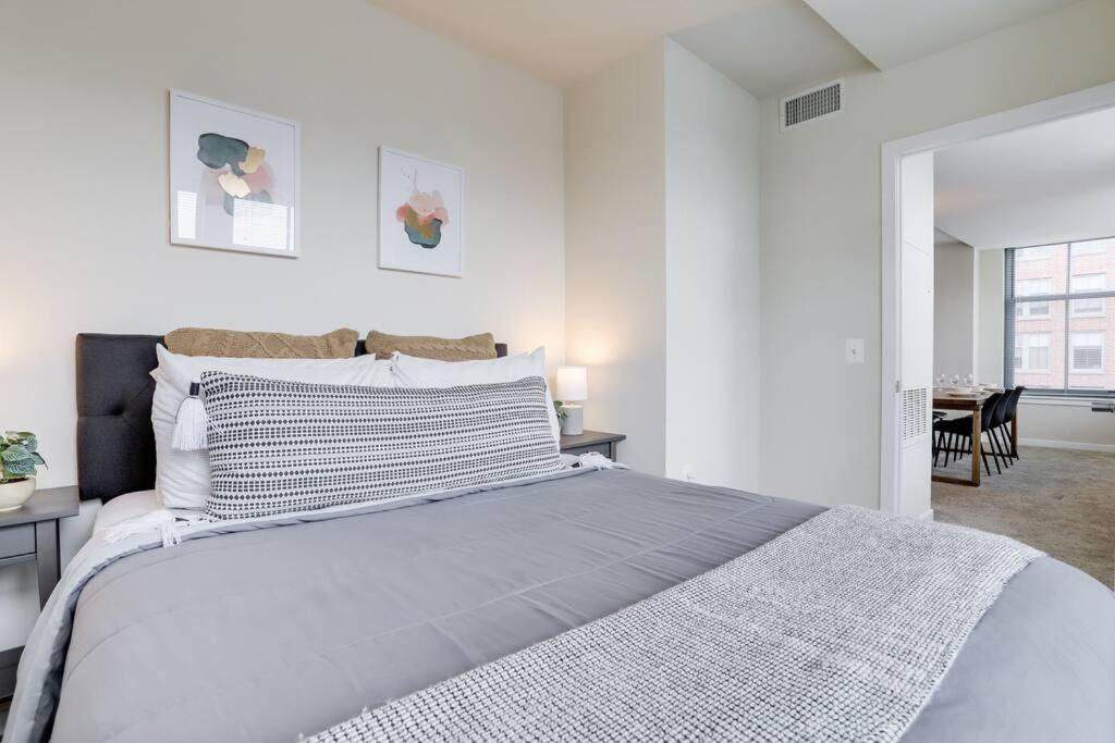 Fantastic 2 Bedroom Condo At Pentagon City Arlington Esterno foto