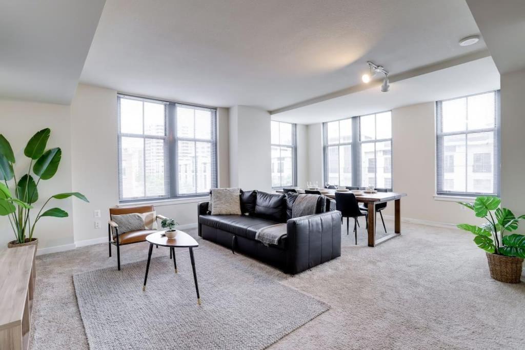 Fantastic 2 Bedroom Condo At Pentagon City Arlington Esterno foto