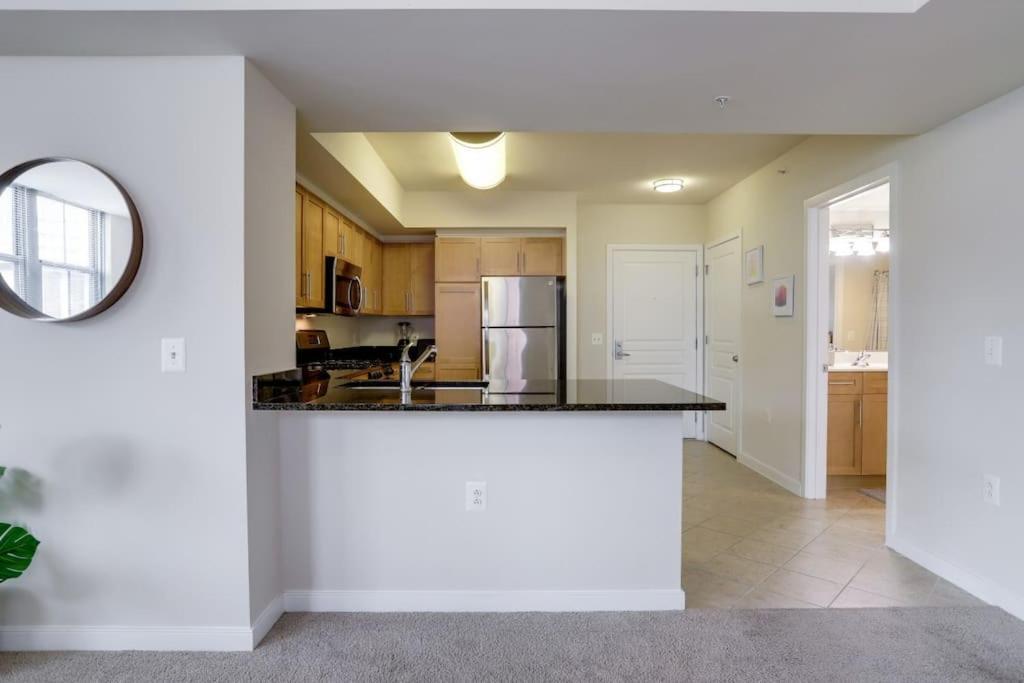 Fantastic 2 Bedroom Condo At Pentagon City Arlington Esterno foto