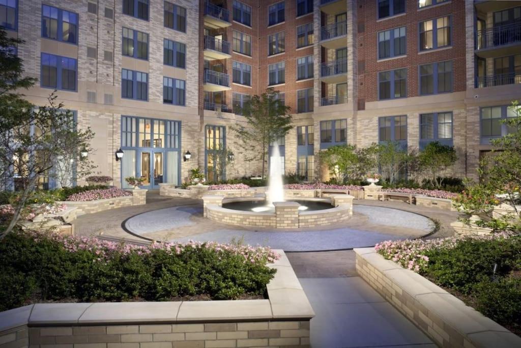 Fantastic 2 Bedroom Condo At Pentagon City Arlington Esterno foto